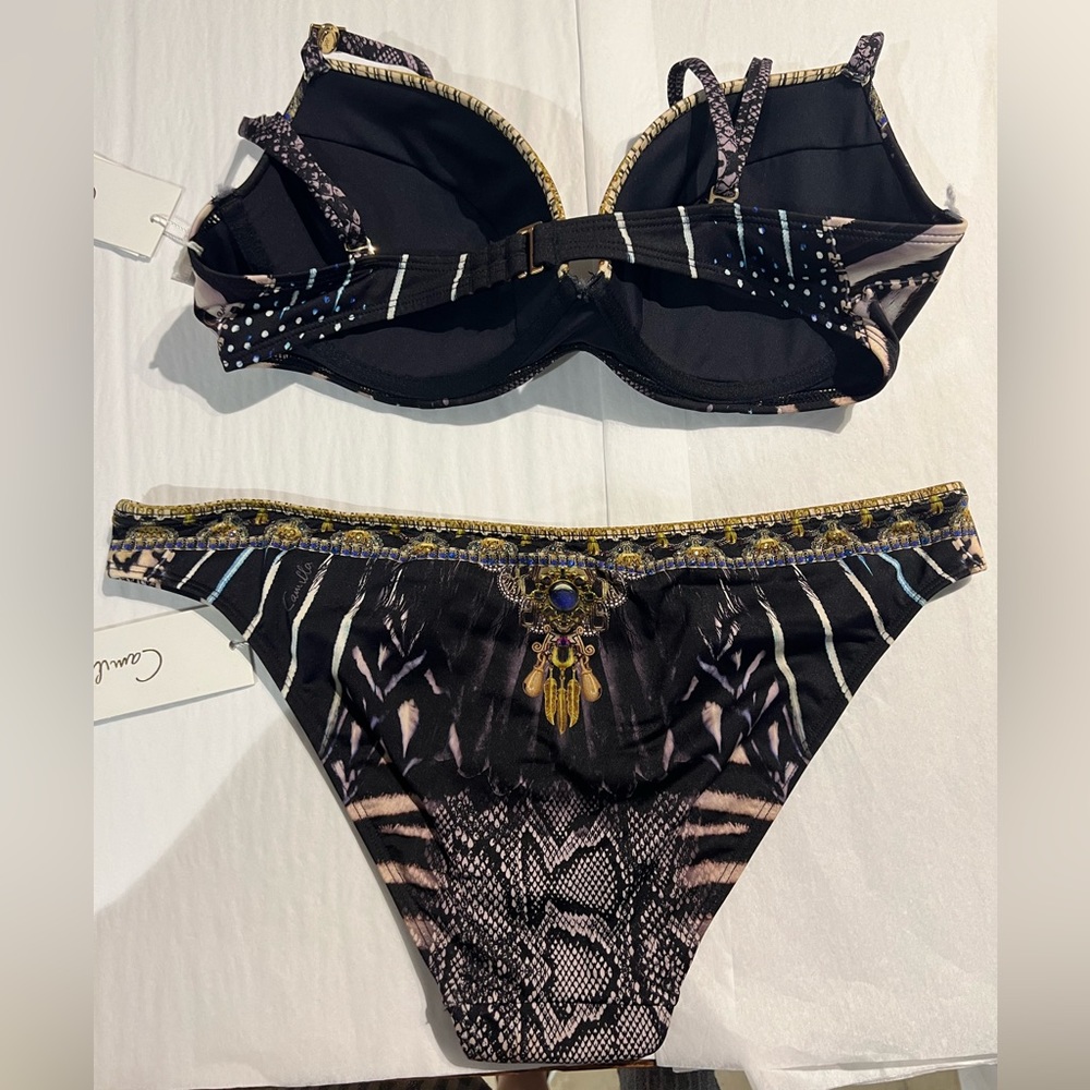 NWT CAMILLA BIKINI "Quechua King" Molded plunge bra D Cup and regular pant - Picture 2 of 5